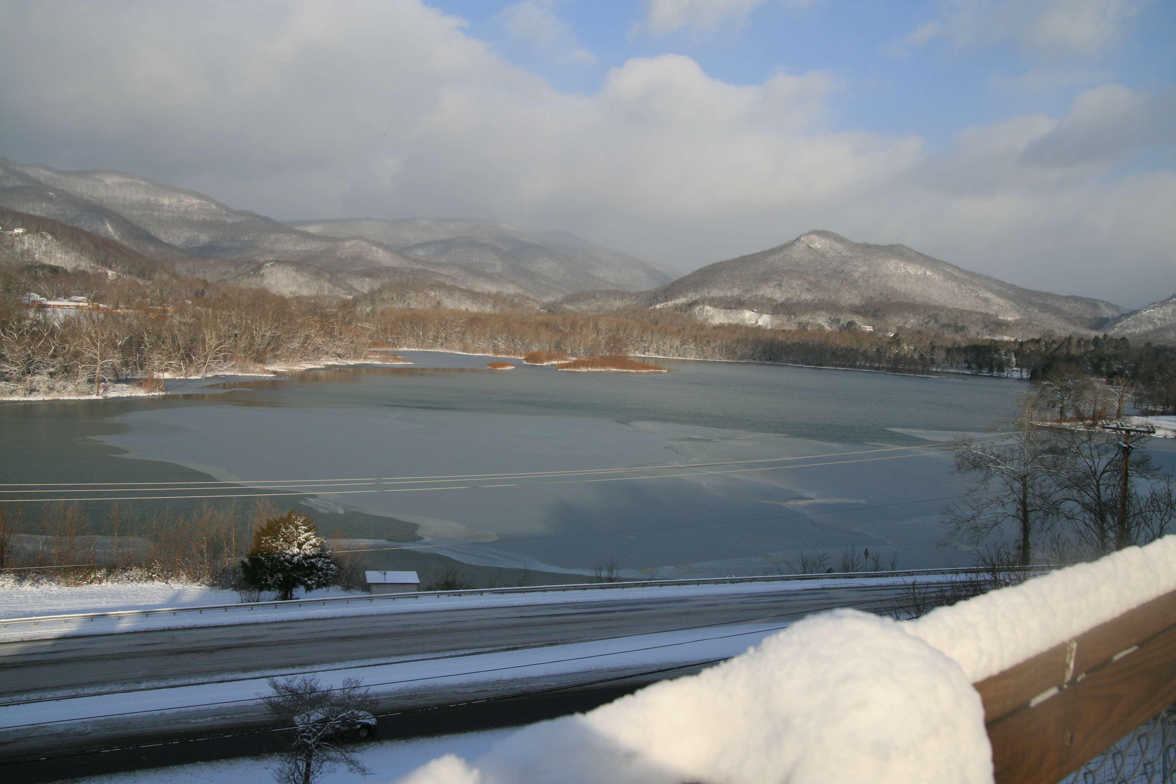 Hampton Inn Caryville-I-75/Cove Lake-State Park Exterior photo